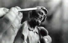 Krippenfigur in Arbeit